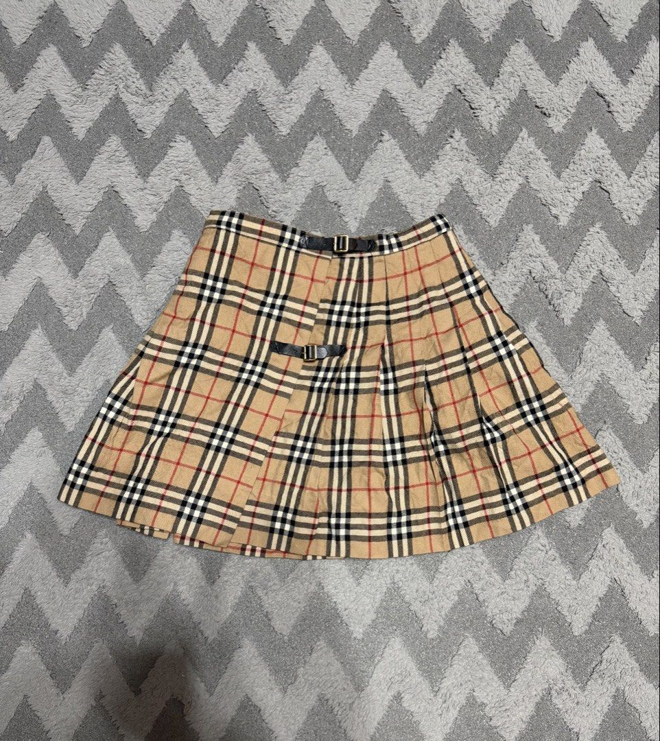 Burberrys - Belted Plaid Mini Skirt (Category: Skirts) located in Cavite. Submitted by commoncourtesy (Listing ID 1458784442, Image 1). Description: 26 to 28 waistline womens Authentic Vintage.