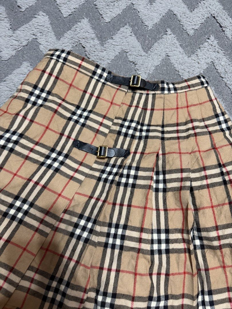 Burberrys - Belted Plaid Mini Skirt (Category: Skirts) located in Cavite. Submitted by commoncourtesy (Listing ID 1458784442, Image 2). Description: 26 to 28 waistline womens Authentic Vintage.