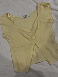 (Category: ) located in . Submitted by wardrobe2160 (Listing ID 1458825677, Image 1). Description: .