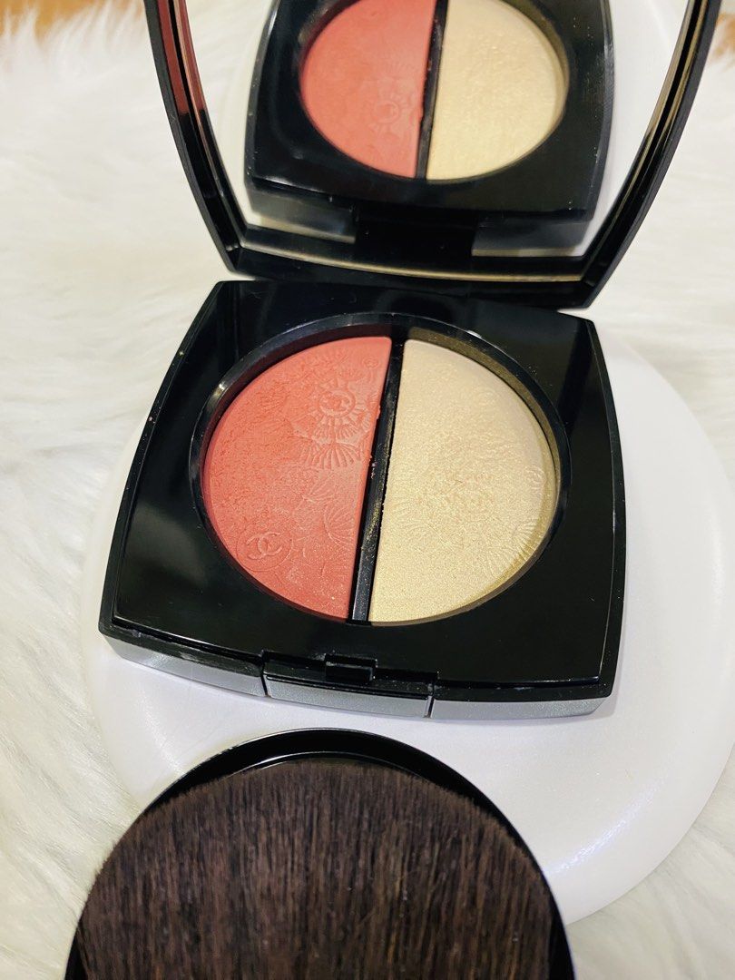 CHANEL BLUSH HIGHLIGTHER DUO (Category: Makeup) located in Manila. Submitted by lavishbyji22912 (Listing ID 1458700203, Image 2). Description: 100% authentic Bought in japan JARDINE IMAGINARE GOLD AND PEACH USED ONCE OR TWICE LANG ATA no box No pouch As is Rfs: trying other shades n kasi .