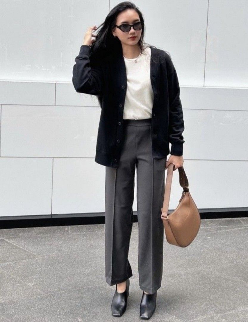 Charcoal gray stretched pants (Category: Other Bottoms) located in Manila. Submitted by PrinceDani.Clothing (Listing ID 1458842759, Image 1). Description: charcoal gray garterized pants Size 26-32in width 42in length excellent condition .