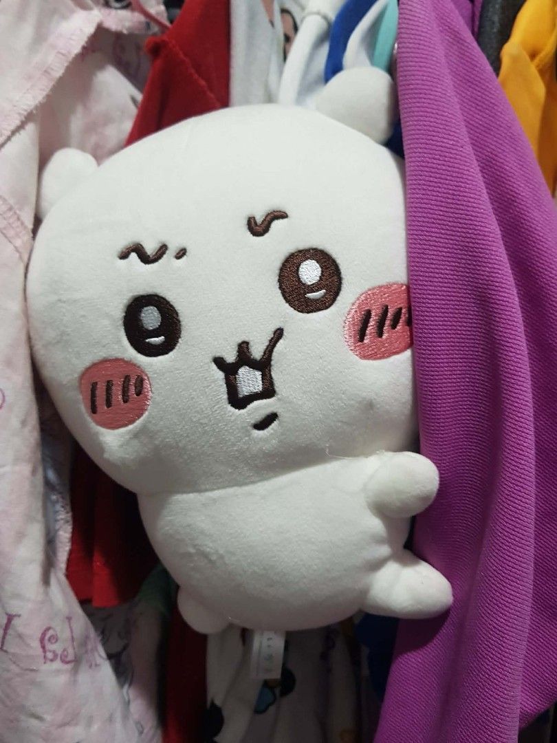 Chiikawa Climbing Plush Authentic (Category: Plushies & Soft Toys) located in Manila. Submitted by wendyuuuu (Listing ID 1458815365, Image 1). Description: Selling Chiikawa climbing plush! You can display Chiikawa in your dresser and he can be attached there that makes him climb on your clothes. Payment: Gcash Delivery: Lalamove or J&T.
