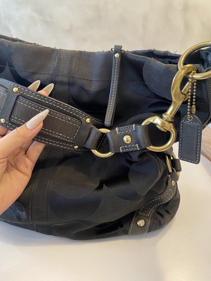 Coach Carly (Category: Luxury Bags & Wallets) located in Calamba. Submitted by ciatell (Listing ID 1452057813, Image 3). Description: Coach Carly Triple Black – Large Size, Gold Hardware. issue/s: minimal rubs which common sa carly (unnoticeable since color black).