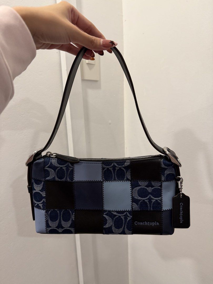 coachtopia denim patchwork alter ego bag (Category: Clutches) located in Santiago. Submitted by sandystormi (Listing ID 1458783052, Image 1). Description: brandnew dm me on ig: vintage.stash.