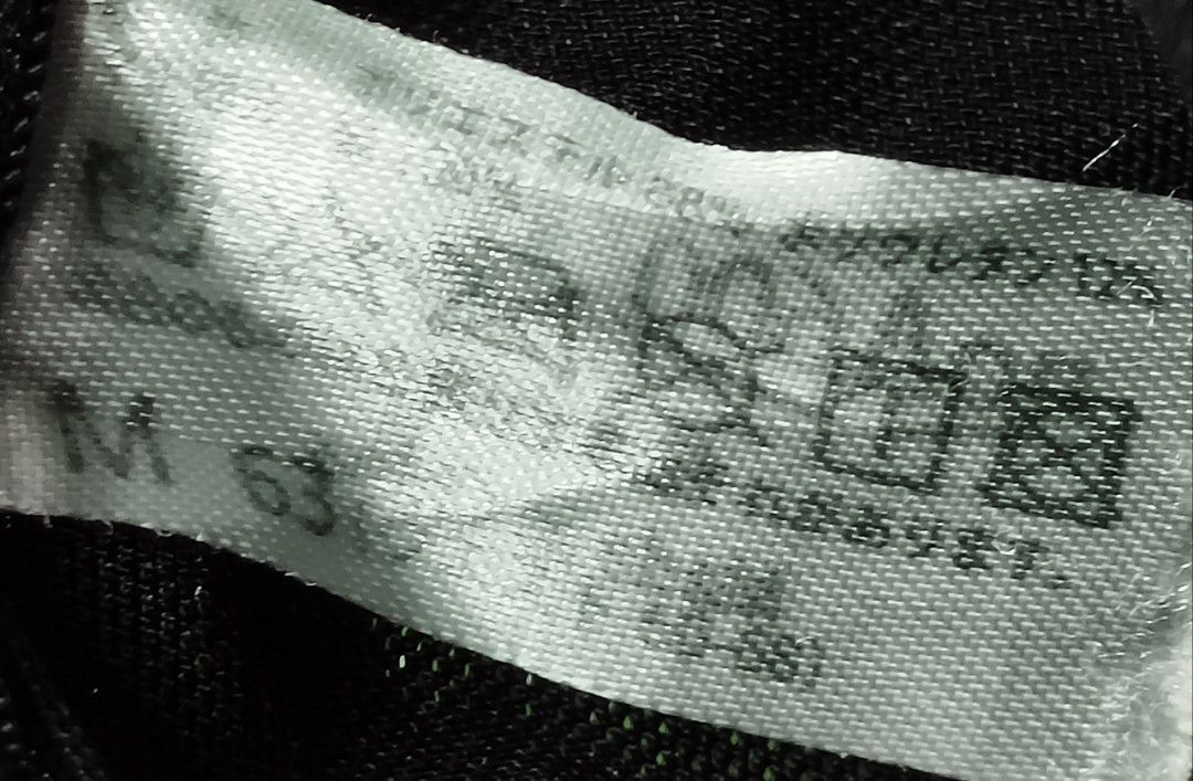 Code : 1240 (Category: New Undergarments & Loungewear) located in Sungai Buloh. Submitted by Zirahh.BndleNightware (Listing ID 1458854078, Image 2). Description: 9/10.