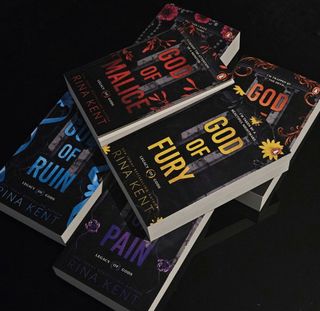 (Category: ) located in . Submitted by bibliophilesanctuary (Listing ID 1456818785, Image 1). Description: .