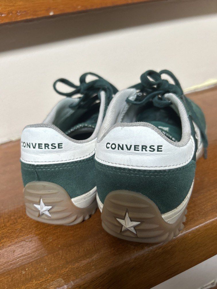 Converse authentic (Category: Sneakers & Footwear) located in Quezon City. Submitted by aaakids (Listing ID 1458701248, Image 2). Description: Legit bought from the store No box Unisex Mens size 6 women 7.5 Good condition Nice color in person.