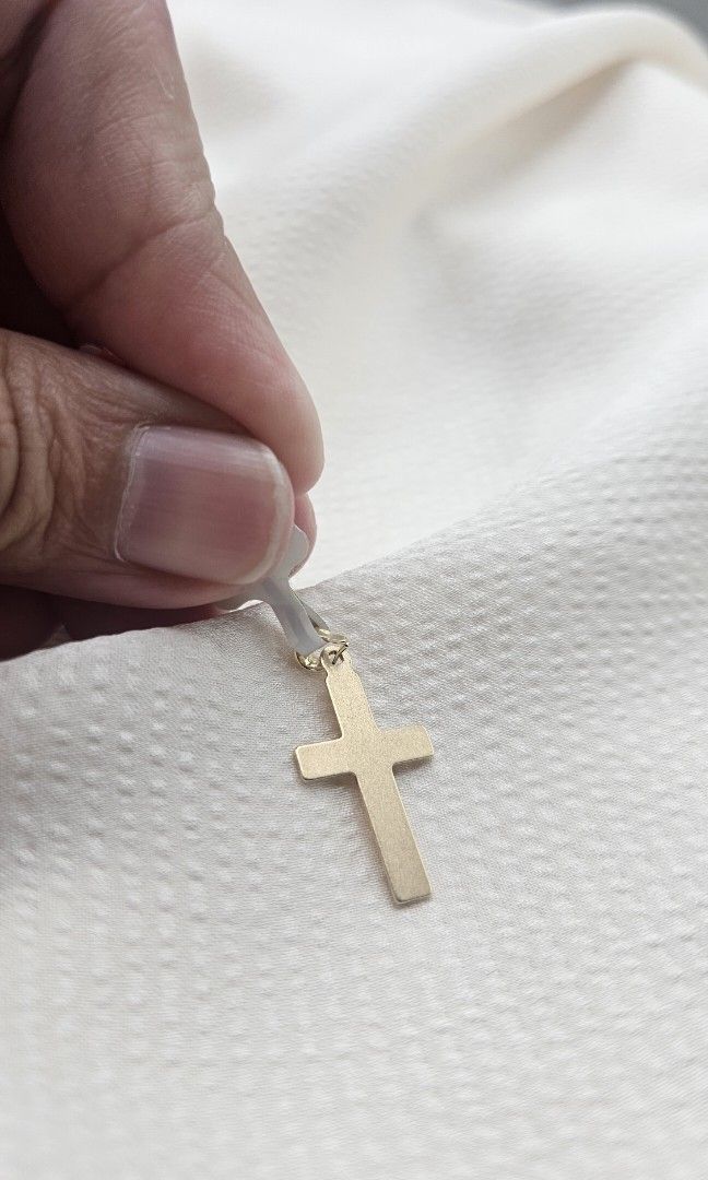 Cross gold pawnable brand new (Category: Necklaces) located in Manila. Submitted by maxessentials (Listing ID 1458836559, Image 2). Description: 14k gold pawnable brand new cross gold.