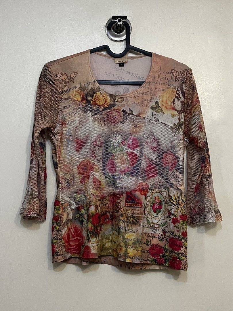 CUBISM Top (Category: Blouses) located in Quezon City. Submitted by declutteringbyjam (Listing ID 1458730857, Image 1). Description: - preloved -small to medium -additional for sf.