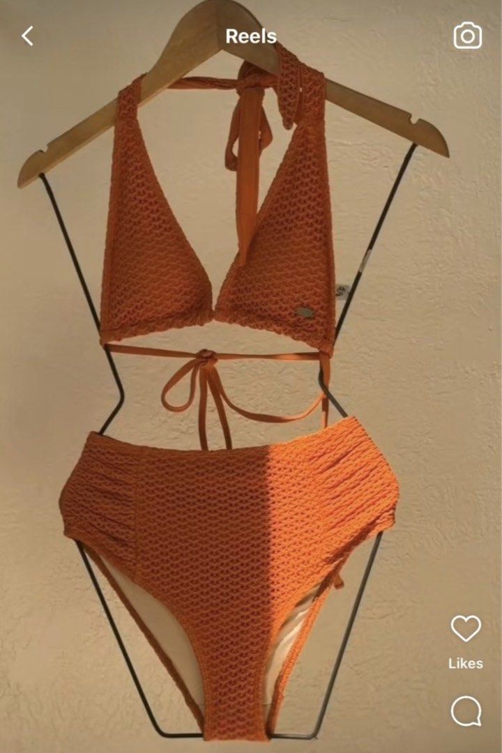 Dear Sea Stories Pumpkin Set (Category: Bikinis & Swimsuits) located in Mandaluyong City. Submitted by alyssadczzz (Listing ID 1458802571, Image 1). Description: Can wear two way :).