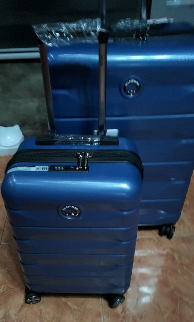 DELSEY luggage BNew (Category: Luggage) located in Manila. Submitted by vtravelite.18 (Listing ID 1458724645, Image 1). Description: delsey luggage light weight TSA lock brand new spinner Antin theft 3colors available black blue Purple 3sizes available small medium and large price small 5000 medium 6000 large 7000.