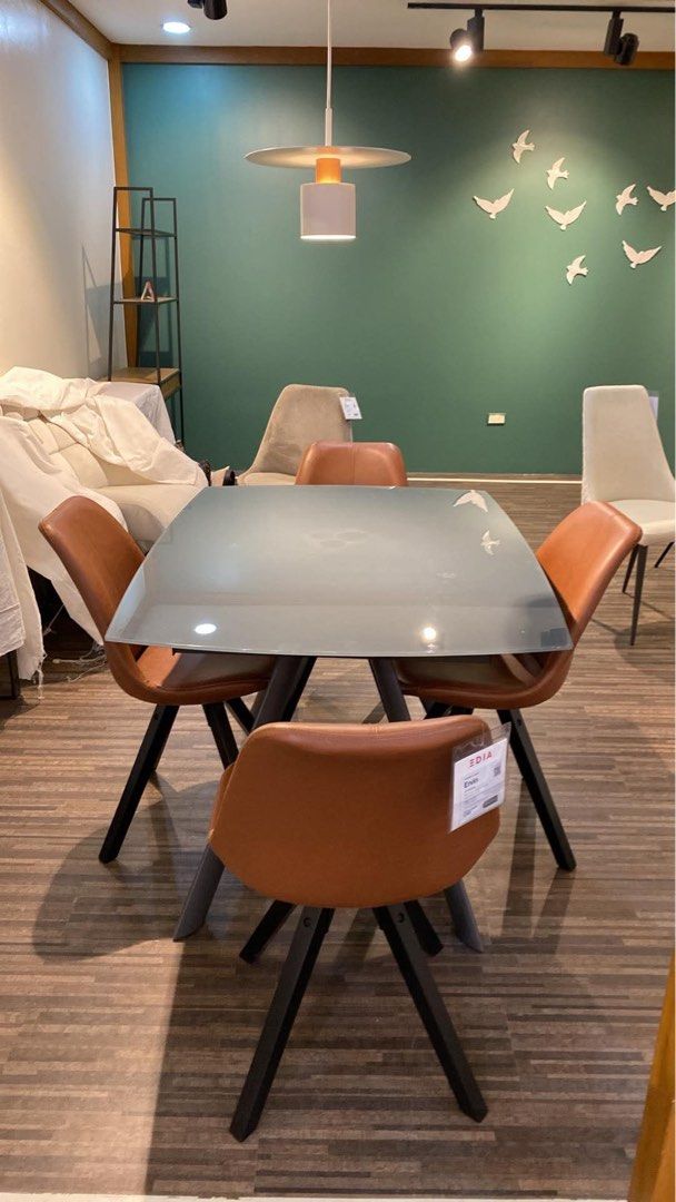 DINING TABLE (Extendable) from Edia Home (Category: Tables & Sets) located in Makati City. Submitted by matchamood (Listing ID 1458719520, Image 2). Description: Negotiable Extendable Table Bought for P49,626 Pm for full details/ more pics😊🙏 .