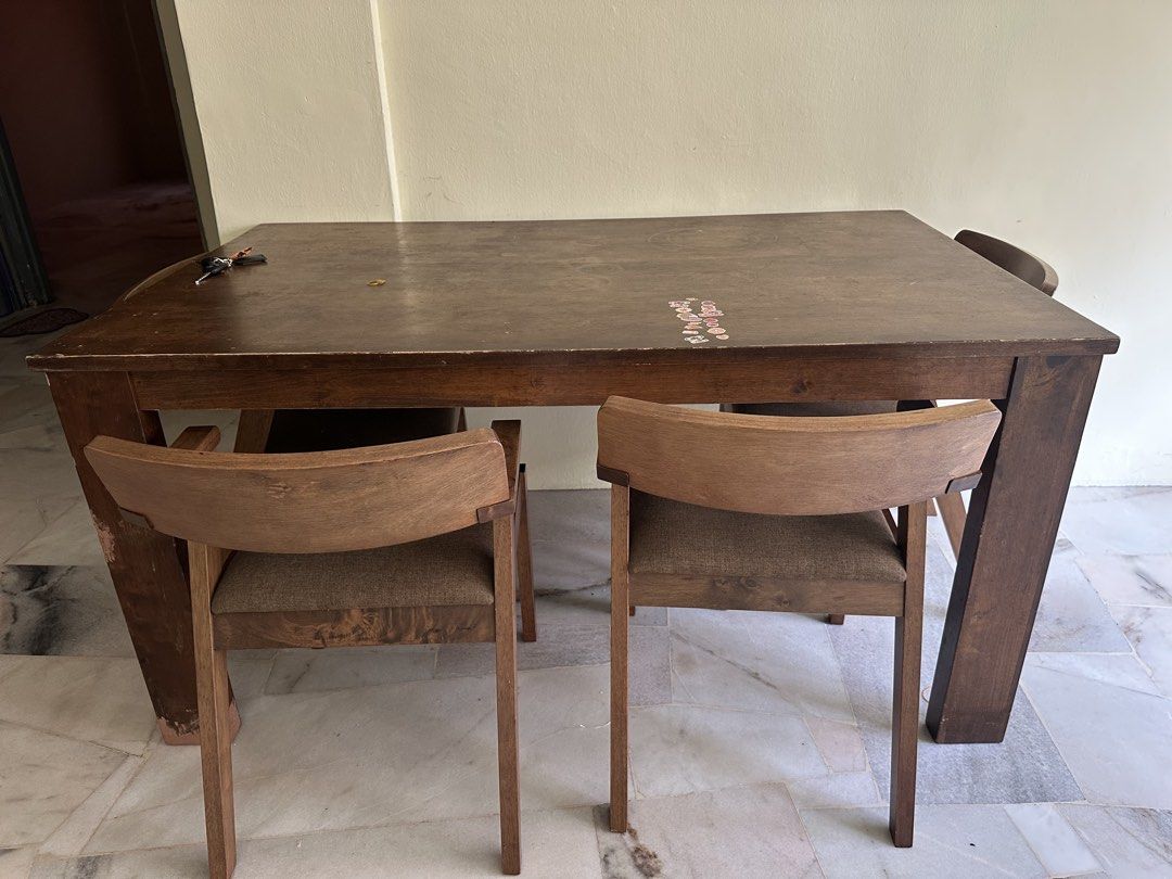 Dining Table Set (Category: Tables & Sets) located in Kuala Lumpur. Submitted by lindakopo (Listing ID 1458734905, Image 3). Description: .