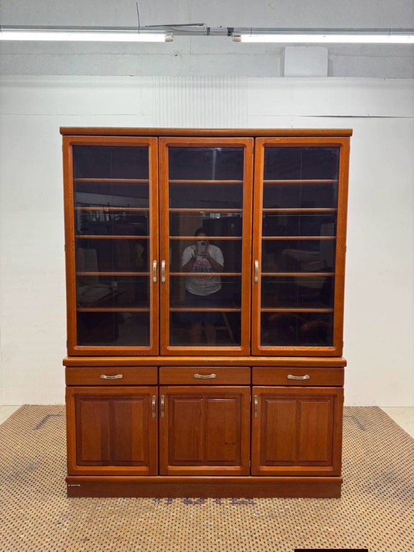 Display Cabinet (Category: Shelves, Cabinets & Racks) located in Meycauayan. Submitted by marygracecasimiro (Listing ID 1458848853, Image 1). Description: Vintage Oak 3-Door China Cabinet Hutch / Display Cabinet with Drawers & Storage Price: 17,900 L59.5 x W17.5 x H78 In good condition💚💚.