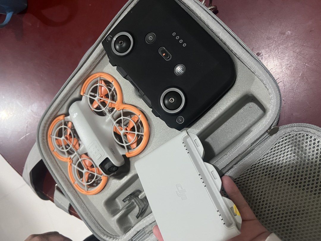 DJI NEO 1 Fly More Combo (FMC) Complete (Category: Drones) located in Cabanatuan. Submitted by 00z00 (Listing ID 1458783258, Image 2). Description: - DJI Neo 1 FMC - Includes Controller - 3 batteries - Extra Propellers - Compact Carrying Case - Protective guards Never crashed, no damage Once lang nagamit RFS: Hindi na nagagamit Selling for 14500, slightly nego.