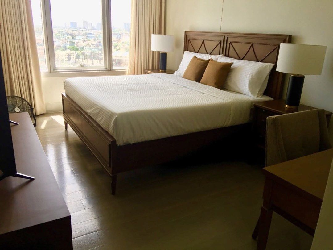 For Rent: 2-bedroom Unit in Proscenium, Rockwell (Category: Apartments & Condos) located in Makati City. Submitted by PropertyHotspot (Listing ID 1458848123, Image 3). Description: FOR LEASE: 🏢 Proscenium - Lincoln Tower 📍 Location: Makati Property details: - Located on the 17th floor - Size: 118 sqm - 2 Bedroom - 1 Toilet & bath - Fully furnished - 1 parking - Available by early September 2026 🏷️ Rental Rate: Php 150,000.00.
