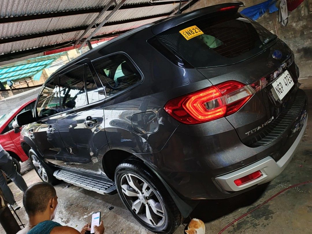 Ford Everest (Category: Used Cars) located in Mandaluyong City. Submitted by joseph052192 (Listing ID 1458742733, Image 3). Description: Ford everest 2017 4x4 3.2 Automatic Cold ac No issue Complete papers Call 09776216143.