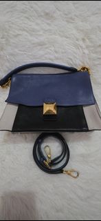 (Category: ) located in . Submitted by lfboutique (Listing ID 1458779695, Image 1). Description: .