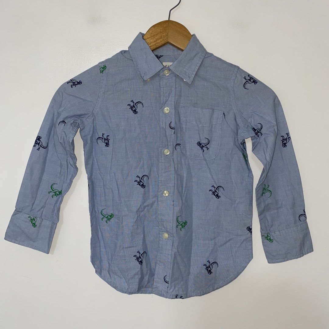 Gap kids boys printed longsleeve top (Category: Babies & Kids Fashion) located in San Jose del Monte. Submitted by daintycut (Listing ID 1458778293, Image 1). Description: Size. 110 cm.