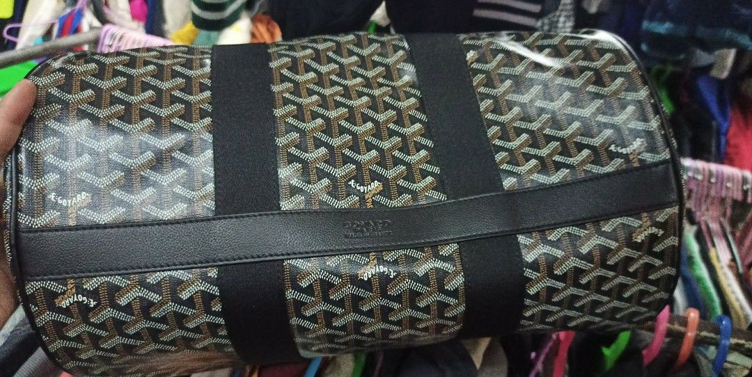 Goyard St. Louis PM Duffel Bag (Category: Luxury Bags & Wallets) located in Baguio. Submitted by XycerlynCLXN (Listing ID 1458802812, Image 1). Description: - Classic Goyard duffel bag - Iconic all-over print - Leather trim and handles - Zipper closure - Detachable shoulder strap included - Ideal for weekend trips or carry-on luggage - Spacious interior.