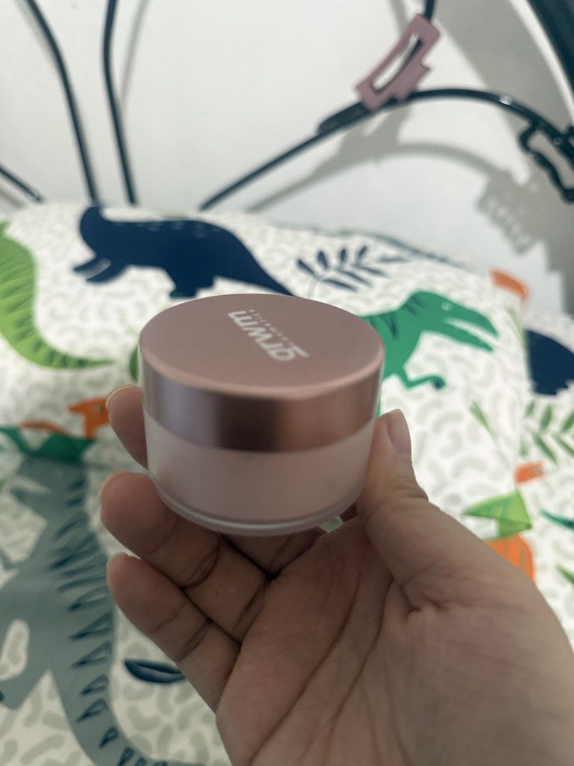 GRWM loose powder (Category: Makeup) located in Marikina City. Submitted by bukodtangi.ph (Listing ID 1458786334, Image 3). Description: - GRWM Powder Rush Mini Loose Powder - Shade: Bright Pink - Function: Baking & setting makeup - Reason for selling: Not for my shade Tested it once.