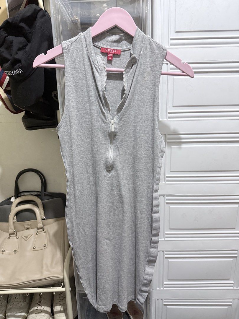 Guess Bodycon Dress - Grey (Category: Dresses) located in Paranaque City. Submitted by debonair02 (Listing ID 1458696418, Image 3). Description: Guess Bodycon Dress Color: Grey Size: Best fit Small- medium (stretchable) Used once, like new condition PM SURE BUYER ONLY! .