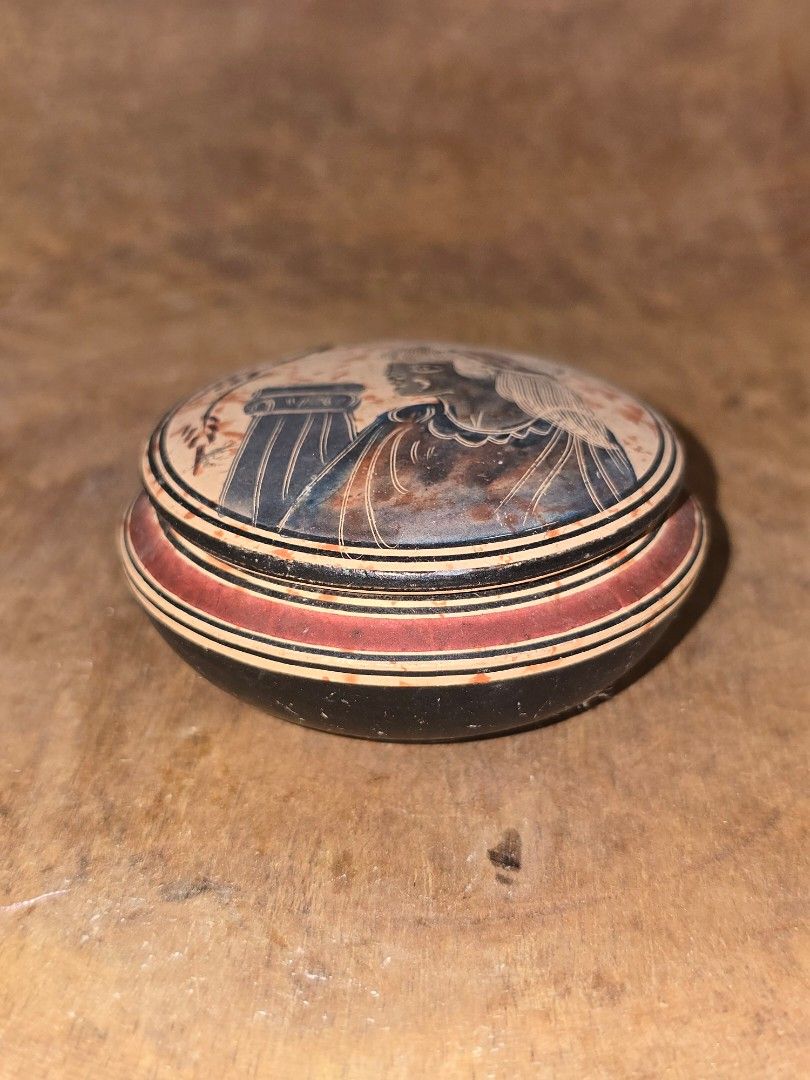 Hand-painted Greek Clay Trinket (Category: Handmade Craft) located in Taguig. Submitted by themessynook (Listing ID 1458876859, Image 2). Description: .