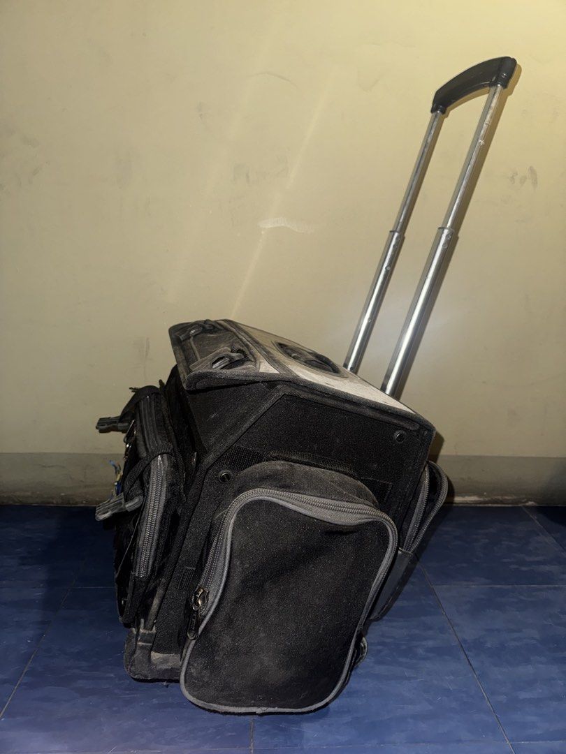 Hawk Stroller with Virupro Anti-Microbial Protection (Category: Luggage) located in Quezon City. Submitted by coolmomma (Listing ID 1458819955, Image 3). Description: Hawk Stroller with Virupro Anti-Microbial Protection Comes with several pockets Waterproof cover Well used Just needs cleaning Make your offer.