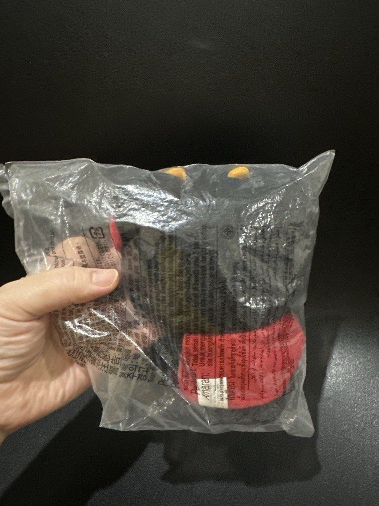 Hello Kitty McDonalds (2009) (Category: Character Goods) located in Manila. Submitted by krystalchewey_ (Listing ID 1458835048, Image 2). Description: Bnew Actual Photo Posted McDonalds Year 2009 Collectibles.