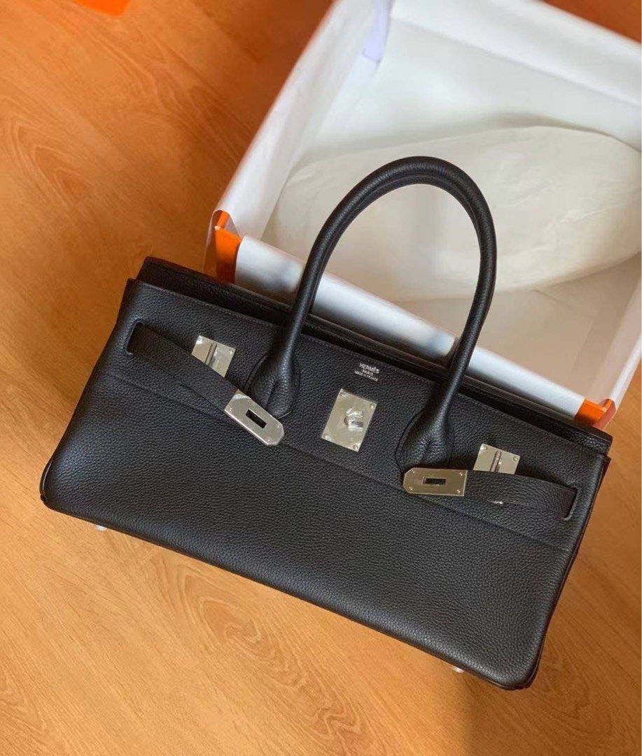 Hermes shoulder birkin bag 29cm (Category: Luxury Bags & Wallets) located in Paranaque City. Submitted by kgmgiftedph20 (Listing ID 1456387737, Image 1). Description: Payment first policy No return no exchange Choose your color well para no balikan na kasi supplier onhand to. Available in royal blue also.