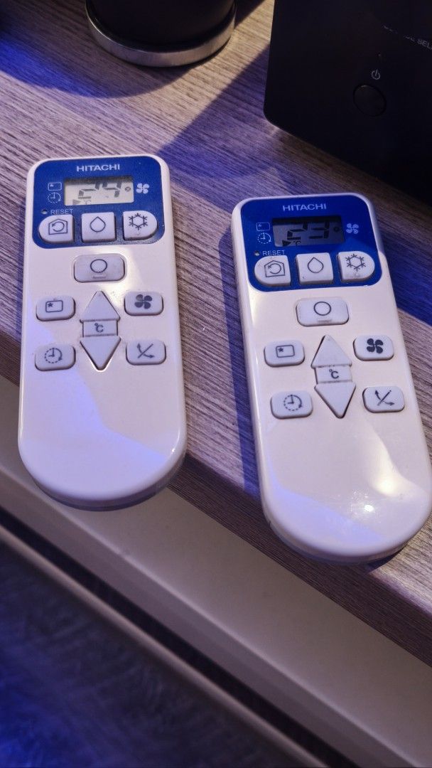 日立冷氣搖控、HITACHI REMOTE （分類：冷氣機及暖風機）位於 Hong Kong。 由 terry2237 提交（商品編號 1458831847，圖片 2）。簡介： $40個 、屯門蝴蝶、荃灣MTR、荔枝角或深水埗交收。