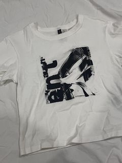 (Category: ) located in . Submitted by wardrobe2160 (Listing ID 1458825240, Image 1). Description: .