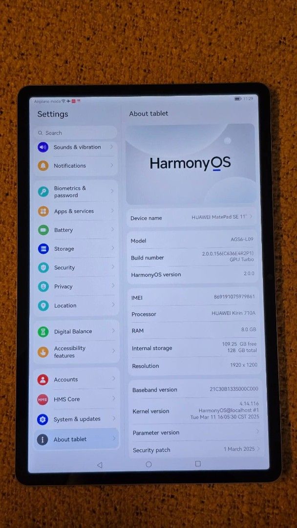 Huawei Matepad SE 2024 (Category: Android) located in Quezon City. Submitted by emem_00 (Listing ID 1458774287, Image 1). Description: - Brand: Huawei Matepad SE 2024 - Storage: 128GB - Operating System: HarmonyOS - Condition: Excellent, pre-owned - Design: Sleek and modern - Ideal for: Browsing, streaming, productivity.