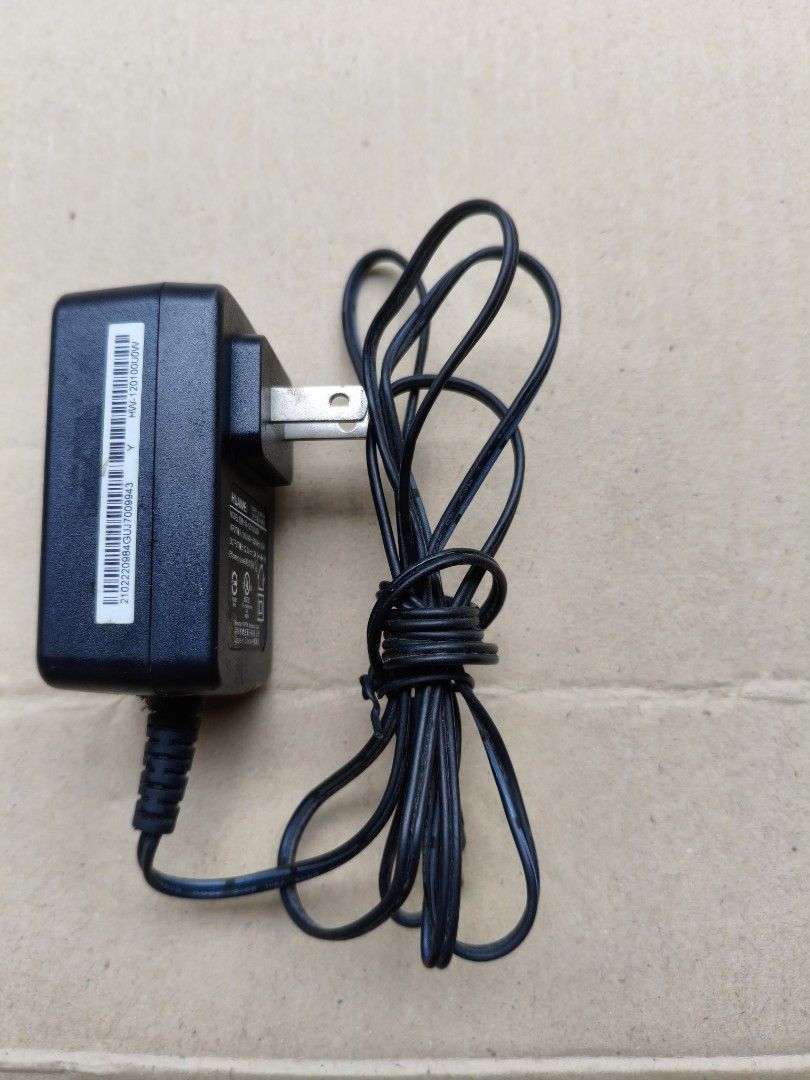 Huawei Power Adapter HW-120100U0W Charger 5V 0.5A (Category: Chargers & Cables) located in Pasig City. Submitted by coolphoenix-29ac (Listing ID 1458811148, Image 2). Description: - Huawei Power Adapter - Input: 100-240V, 50/60Hz, 0.5A - Output: 5V, 0.5A - Standard US Plug - Works well, tested and functional.