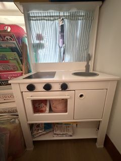 (Category: ) located in . Submitted by stancy88 (Listing ID 1458779336, Image 1). Description: .
