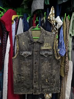 (Category: ) located in . Submitted by solothriftfinds (Listing ID 1458761493, Image 1). Description: .