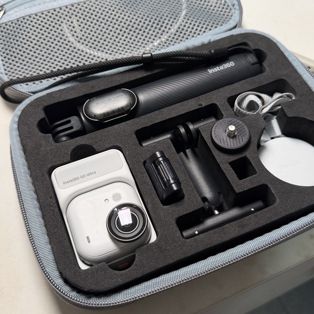 Insta360 GO Ultra Creator Bundle (White) (Category: Cameras) located in Lipa City. Submitted by deadeclutter (Listing ID 1458811313, Image 3). Description: Letting go of my Insta360 GO Ultra Creator Bundle (White) 🥹🤍 Barely used since I got it last March! Selling because I’m planning to upgrade to the X6 instead. ✨ Bought at ₱27,990 SRP ✨ Barely used & well taken care of ✨ Complete Creator Bundle (with box) ✨ NO ISSUES Inclusions: • Mini 2-in-1