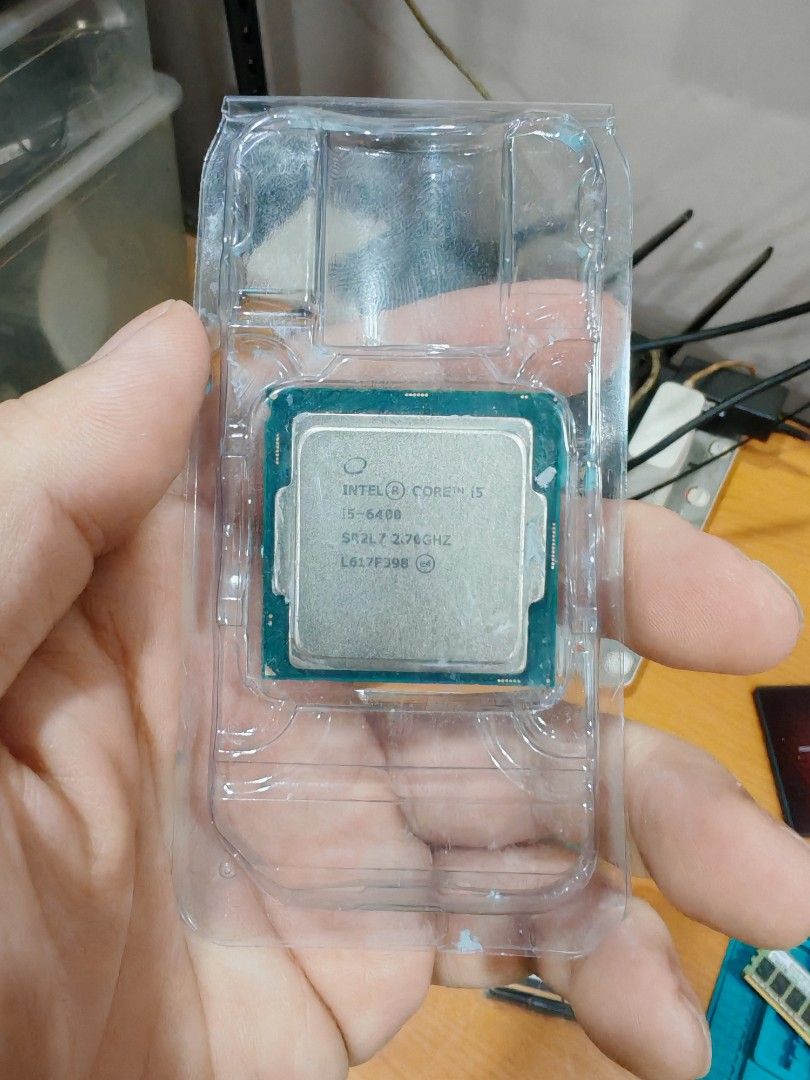 Intel Core i5-6400 Processor (Category: Computer Parts) located in Kuala Lumpur. Submitted by beartechguy (Listing ID 1458856713, Image 1). Description: - Intel Core i5-6400 Processor - 2.70GHz Clock Speed - Includes Original Plastic Casing - Perfect for PC Builds or Upgrades - Ready for a new home!.