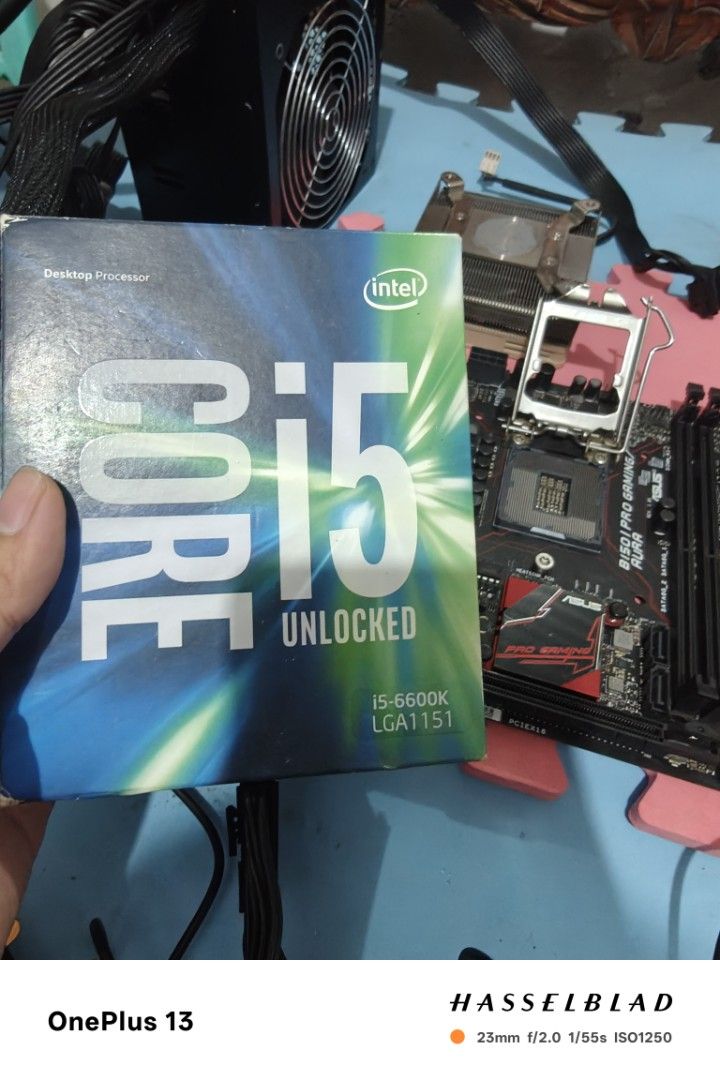 Intel Core i5-6600K LGA1151 with Box no HSF (Category: Computer Parts) located in Quezon City. Submitted by ileyxd (Listing ID 1458866445, Image 2). Description: Selling my i5-6600k na matagal ng nakatambak sa bodega, nakalimutan ko na sya idispatya 😅 at ngayon lang sinipag mag kalkal 😅 Last used around January 2019 since nag upgrade ako sa 6700k. Nakasalpak sya sa Asus Z170-A ko which is I'm selling it also together with the 6700k. Naka waterc