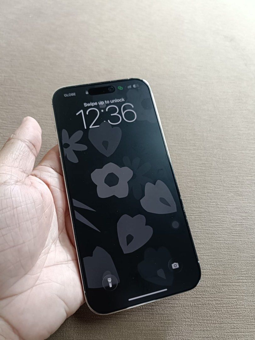 Iphone 14 Pro Max (Category: iPhone 14 Series) located in Makati City. Submitted by yemshidalgs (Listing ID 1458786169, Image 1). Description: 📱 iPhone 14 Pro Max 128GB — For Sale Price: ₱28,999 — Negotiable Inclusions: iPhone 14 Pro Max 128GB Original Box Case Replacement Charger Honest Disclosure: Has some scratches from use, mostly due to the case. Battery has been replaced. Current Battery Health: 96% 🔄 Swap/Trade: Open to swapping for anot