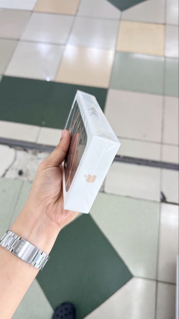 iPhone 16 Pro 1TB Brand new not activated NTC (Category: iPhone 16 Series) located in Manila. Submitted by carimgadgets (Listing ID 1458859332, Image 3). Description: .