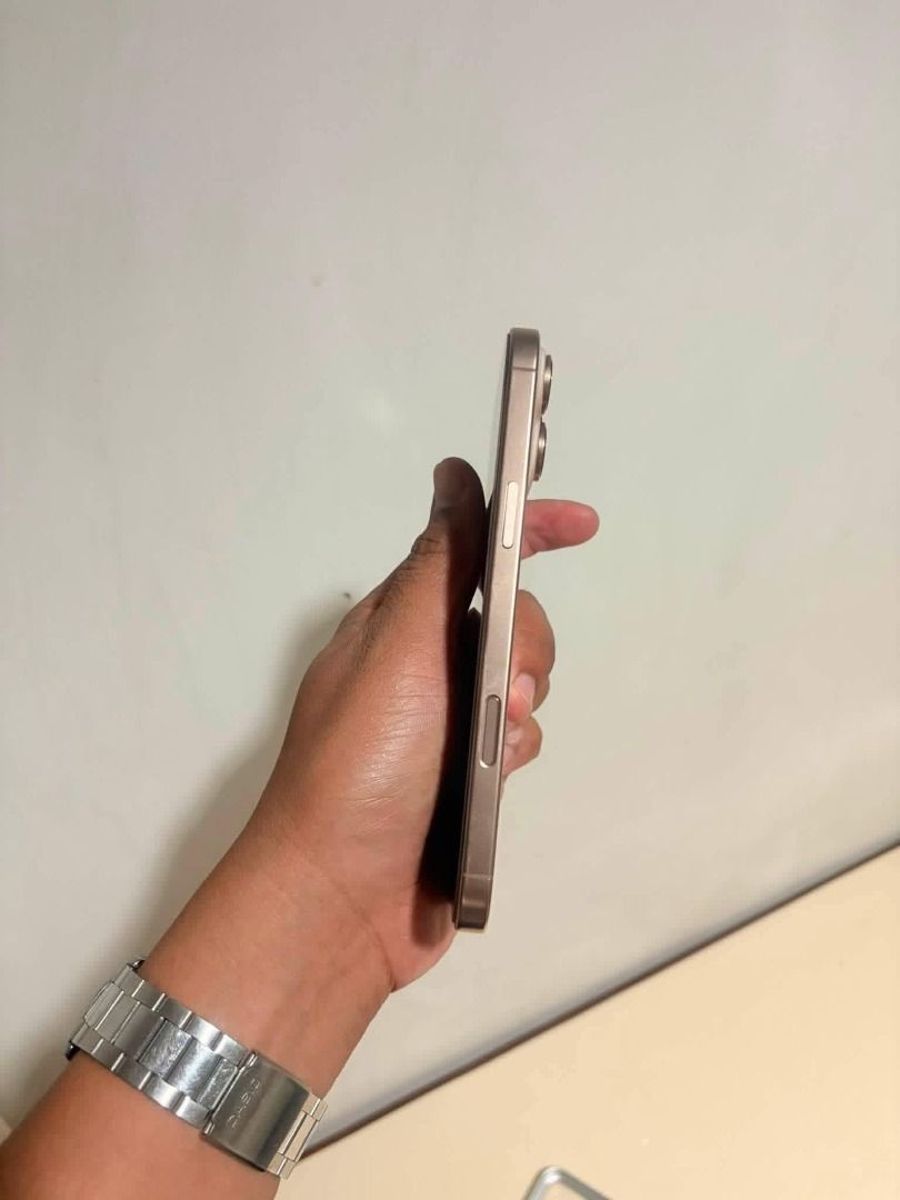 Iphone 16 ProMax 256gb (Category: iPhone 16 Series) located in Caloocan City. Submitted by sirrja (Listing ID 1458742118, Image 2). Description: .