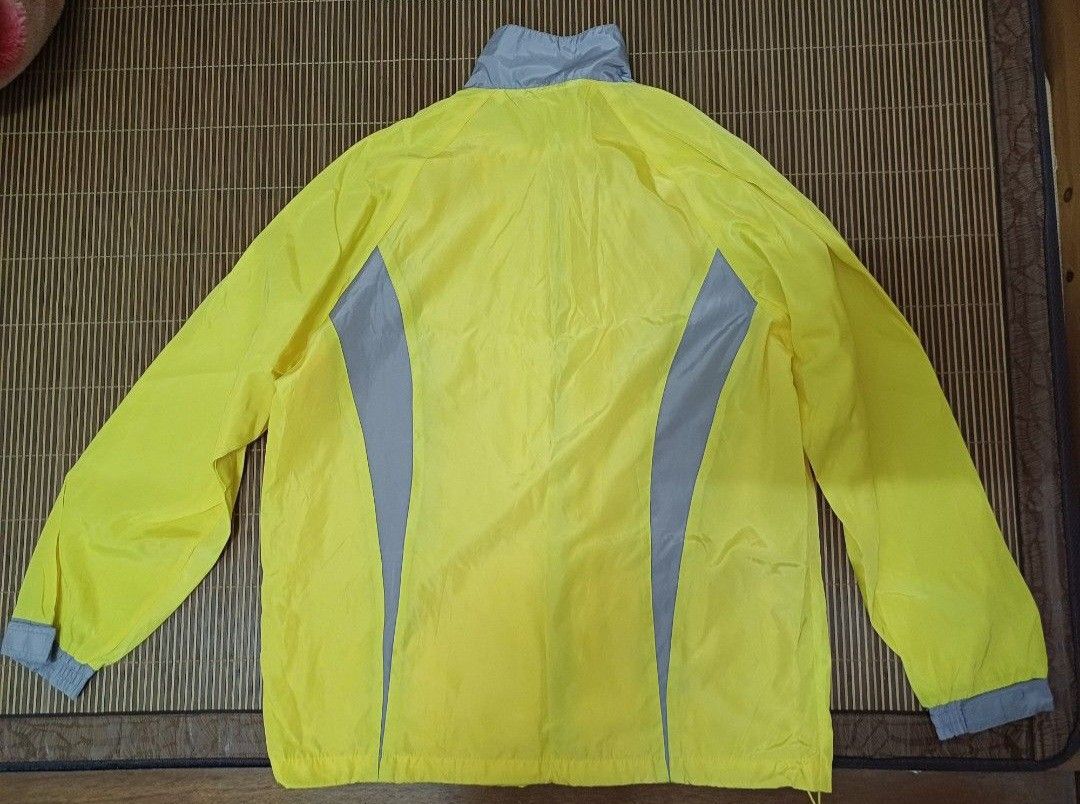 JACKET （分類：外套及戶外衣服）位於 Hong Kong。 由 brianmax 提交（商品編號 1458697769，圖片 3）。簡介： BRAND NEW 。