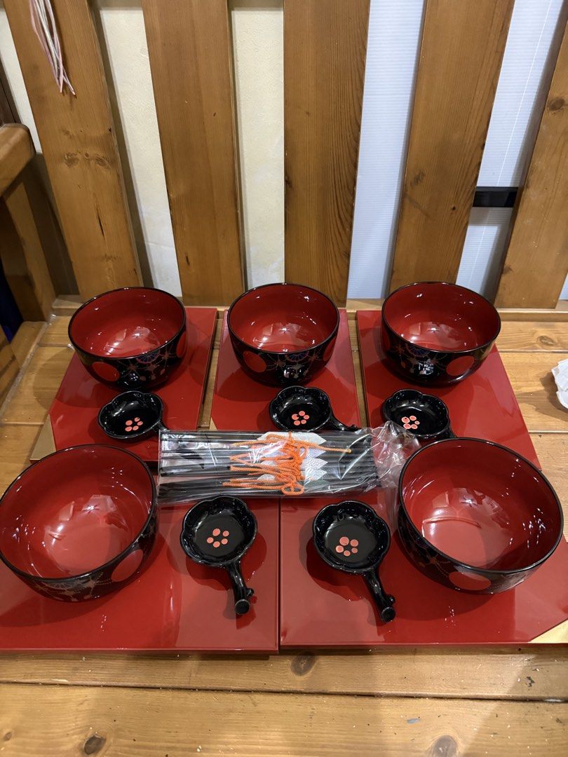 Japanese Lacquerware Bowls and Chopsticks Set (Category: Dinnerware & Cutlery) located in Paranaque City. Submitted by christinashoppe (Listing ID 1458844674, Image 1). Description: - Beautiful red and black lacquerware set - Features a lovely floral pattern - Set includes 3 large serving bowls - Set includes 3 small dipping bowls - Comes with a pair of chopsticks - Ideal for serving traditional Japanese meals - Also serves as a stunning decorati