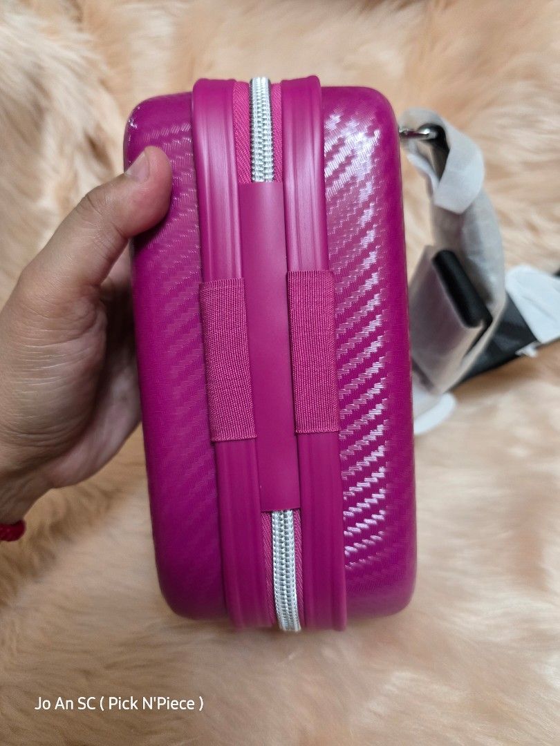 KARL LAGERFELD WHIMSY FUCHSIA CAMBAG (Category: Camera Bags & Carriers) located in Quezon City. Submitted by joansc (Listing ID 1458742725, Image 3). Description: SOURCED: CANADA 100% ORIGINAL ONLY W/TAG, POLYPLASTIC.