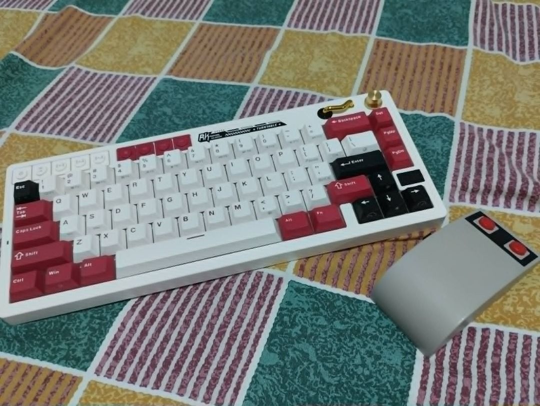 KEYBOARD & MOUSE BUNDLE (Category: Computer Parts) located in Manila. Submitted by wanderingmigs (Listing ID 1458840115, Image 1). Description: RK ROYAL KLUDGE M65 w box & 8BITDO N30 Mouse Model: 85CA w box.
