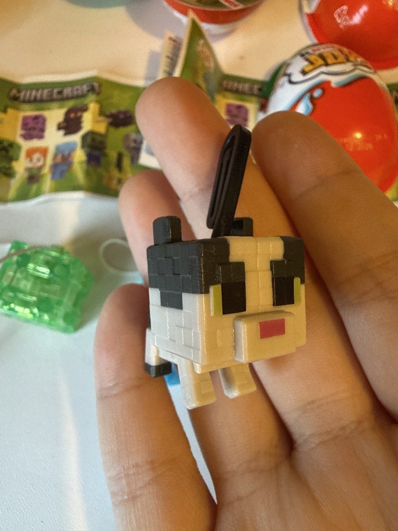 Kinder 出奇蛋 Minecraft 玩具 （分類：設計師玩具及盲盒）位於 Hong Kong。 由 cheche.river 提交（商品編號 1458773864，圖片 2）。簡介： 係歐洲買 $50@1 全部要曬$130 淨係出玩具 。