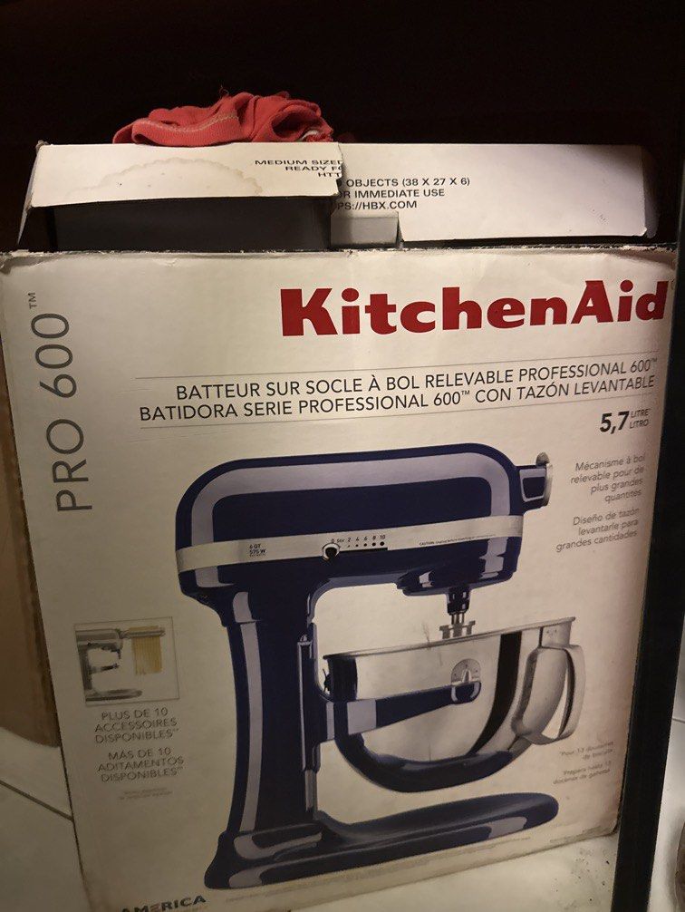 KitchenAid Pro 600 5.7L Bowl Lift (Category: Hand & Stand Mixers) located in Las Pinas. Submitted by ashadc (Listing ID 1458771918, Image 1). Description: 110V Brought home from the US last 2020 Slightly negotiable Used only twice then stored Price on KitchenAid website is 49,495 pesos..