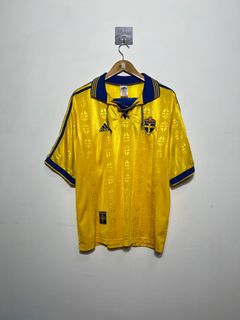 (Category: ) located in . Submitted by sundayfootballshirts (Listing ID 1458709553, Image 1). Description: .