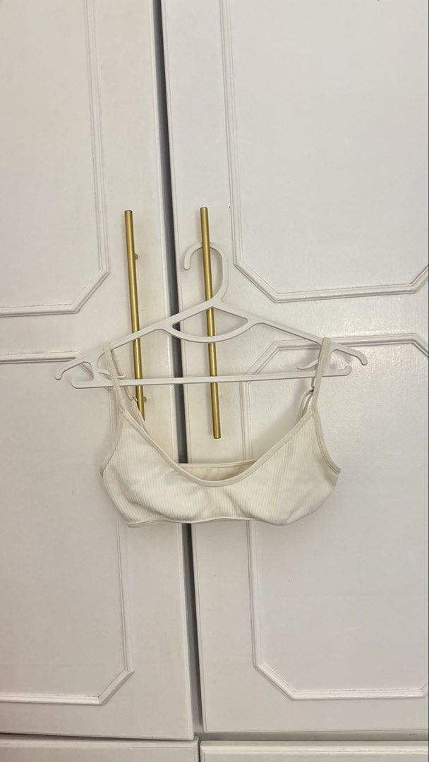 LA Hearts by Pacsun Swimsuit (Category: Bikinis & Swimsuits) located in Pakil. Submitted by byvera (Listing ID 1458772662, Image 1). Description: Non Padded.